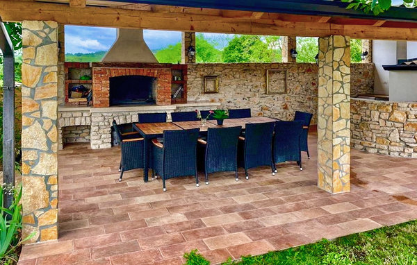 Vacation home Villa Paradiz