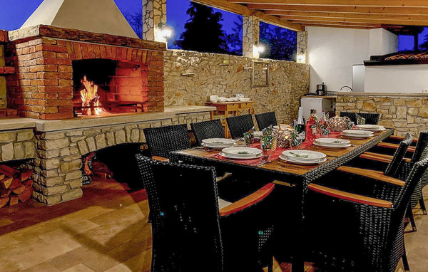 Vacation home Villa Paradiz