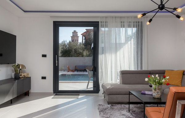 Vacation home Villa M Premantura