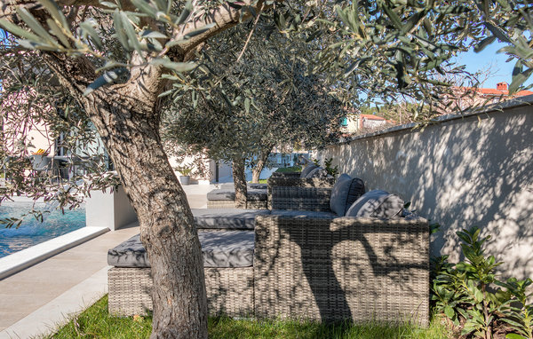 Vacation home Villa M Premantura