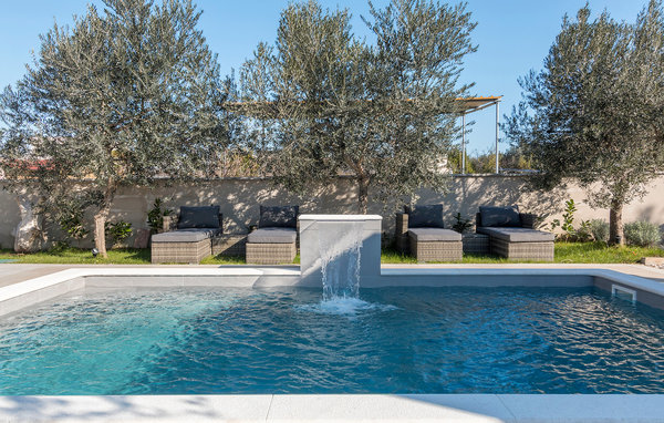 Vacation home Villa M Premantura