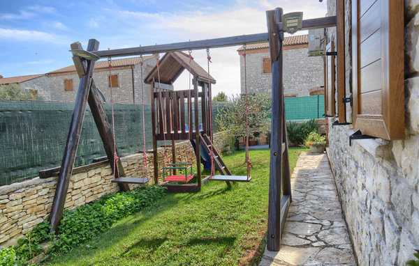 Vakantiehuis - Pula , Kroatië - CLS625 805