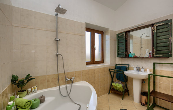 Vakantiehuis - Pula , Kroatië - CLS625 705
