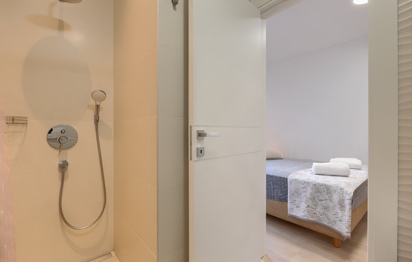 Vakantiehuis - Pula , Kroatië - CLS664 704