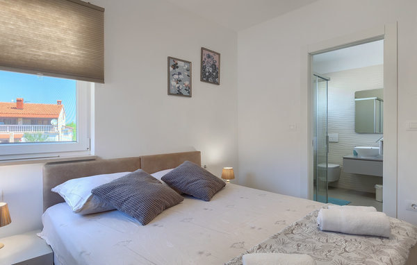 Vakantiehuis - Pula , Kroatië - CLS664 604