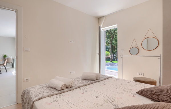 Vakantiehuis - Pula , Kroatië - CLS664 613