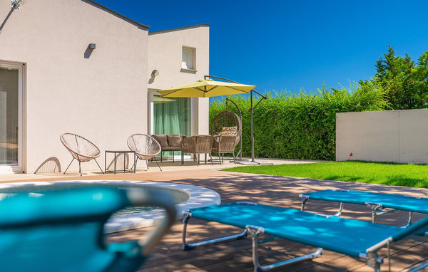 Vakantiehuis - Pula , Kroatië - CLS664 101