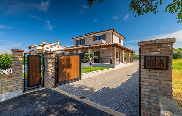 Vacation home Villa Delfar