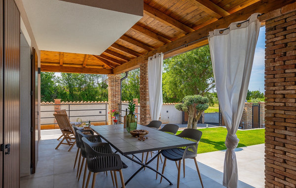 Vacation home Villa Delfar