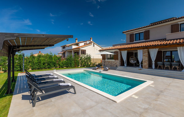 Vacation home Villa Delfar