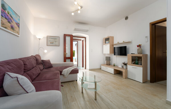 Holiday Home - Visnjan-Kastelir-Labinci , Croatia - CLS832 4