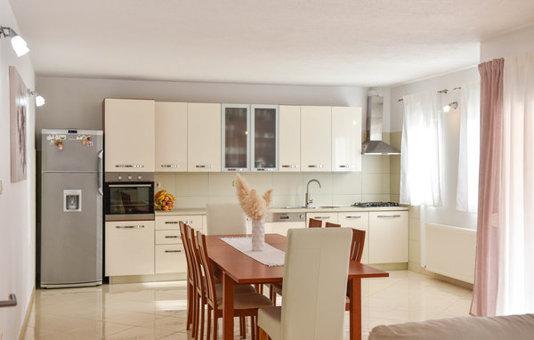 Semesterhus - Omis-Tugare , Kroatien - CSC051 401