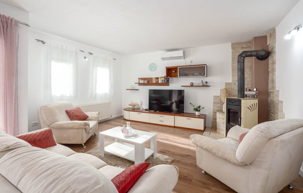 Semesterhus - Omis-Tugare , Kroatien - CSC051 3
