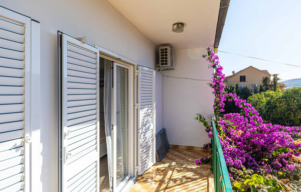 Kuća-za-odmor - Trogir-Poljica , Hrvatska - CSC092 101