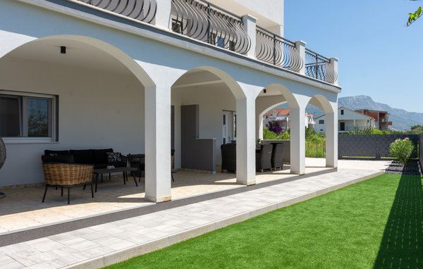 Holiday Home - Trogir-Kastel Novi , Croatia - CSC360 101