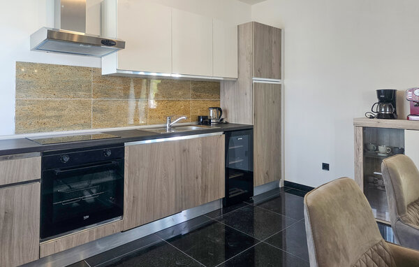 Apartment - Omic - Kucice , Croatia - CSC522 401