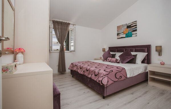 Holiday Home - Omis-Dugi Rat , Croatia - CSC616 601