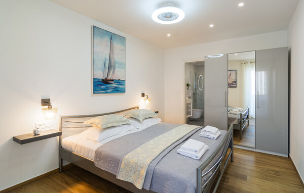 Holiday Home - Omis - Dugi Rat , Croatia - CSC664 603