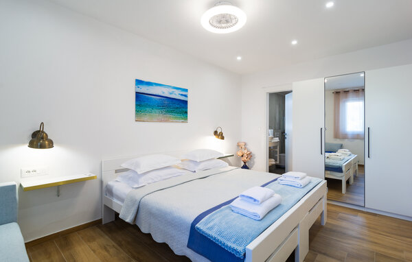 Holiday Home - Omis - Dugi Rat , Croatia - CSC664 605