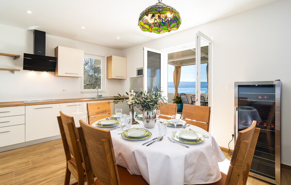 Holiday Home - Omis - Dugi Rat , Croatia - CSC664 3