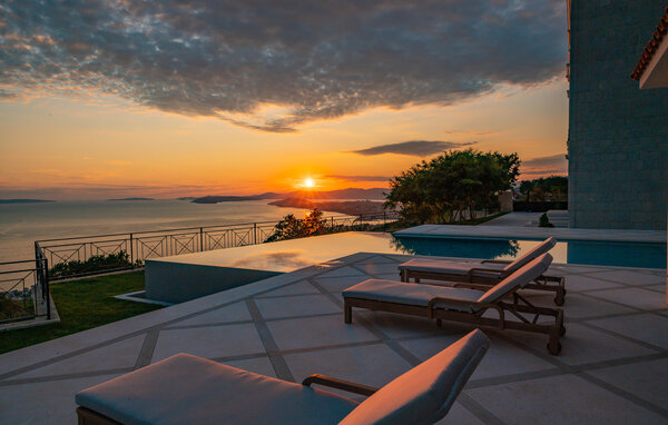 Holiday Home - Split - Gornja Podstrana , Croatia - CSC860 9