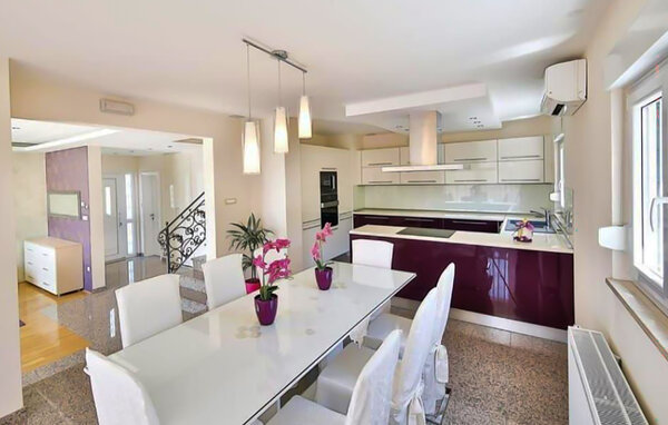 Holiday Home - Trogir-Kastel Luksic , Croatia - CSC899 5