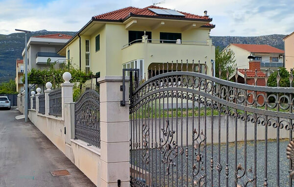 Holiday Home - Trogir-Kastel Luksic , Croatia - CSC899 81