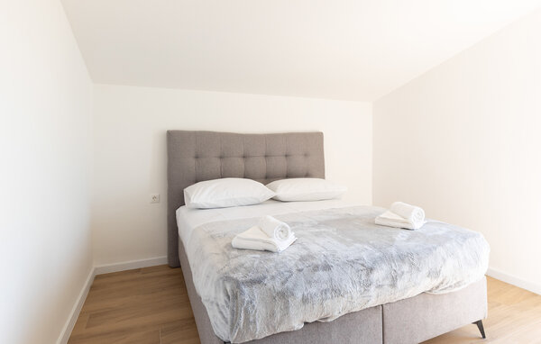 Apartment - Omis - Dugi Rat , Croatia - CSC937 602