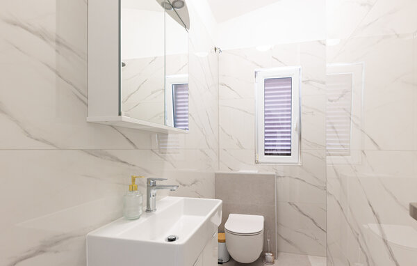 Apartment - Omis - Dugi Rat , Croatia - CSC938 701