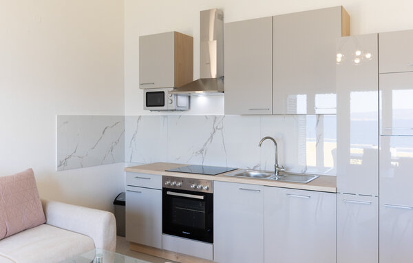 Apartment - Omis - Dugi Rat , Croatia - CSC938 403
