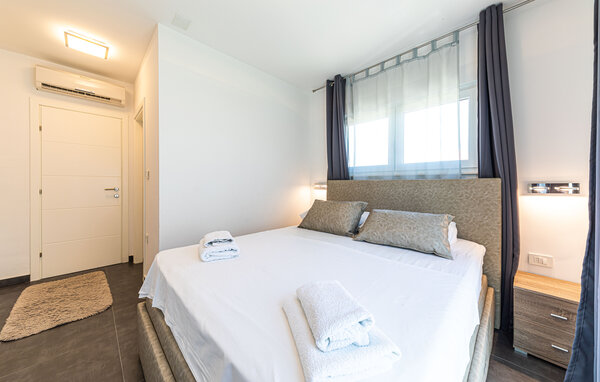 Holiday Home - Ciovo-Okrug Donji , Croatia - CSC988 602