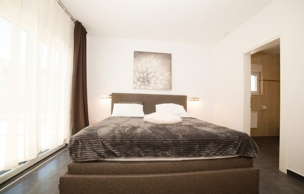 Holiday Home - Ciovo-Okrug Donji , Croatia - CSC989 604