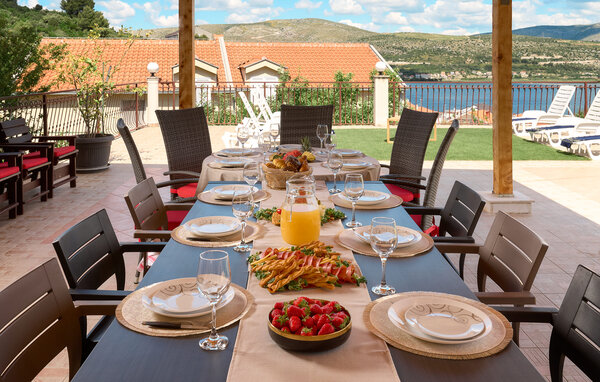 Domy wakacyjne - Ciovo-Mastrinke , Chorwacja - CSC990 102