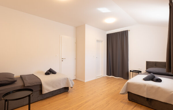 Holiday Home - Makarska-Lovrec , Croatia - CSD039 608