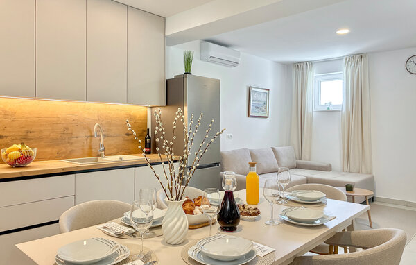 Holiday Home - Split - Klis , Croatia - CSD063 4