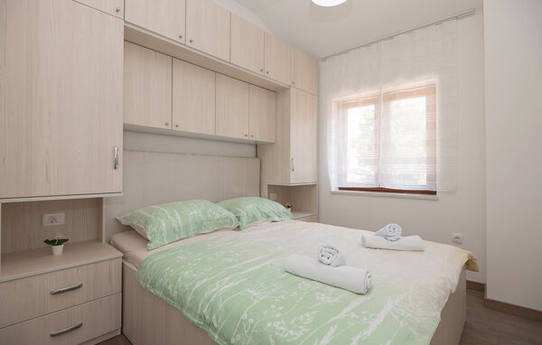 Holiday Home - Makarska-Zmijavci , Croatia - CSD101 603