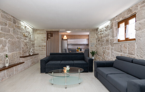 Holiday Home - Makarska-Zmijavci , Croatia - CSD101 301