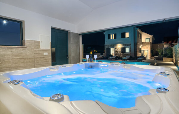 Semesterhus - Omis - Trnbusi , Kroatien - CSD153 802