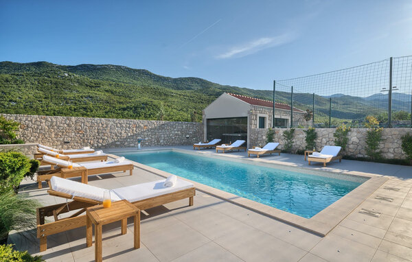 Semesterhus - Omis - Trnbusi , Kroatien - CSD153 2