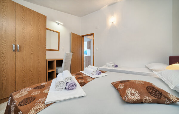 Apartment - Makarska-Baska Voda , Croatia - CSD203 603