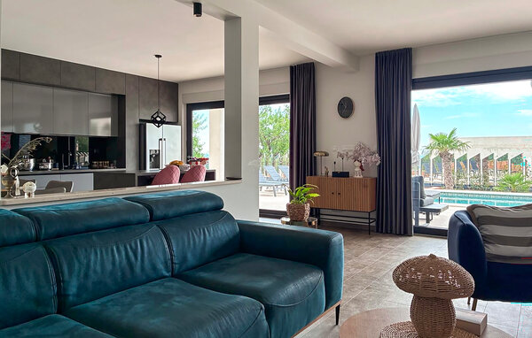 Holiday Home - Split-Klis , Croatia - CSD226 3
