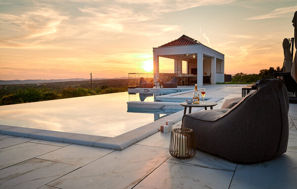 Holiday Home - Sibenik-Dubravice , Croatia - CSV006 2