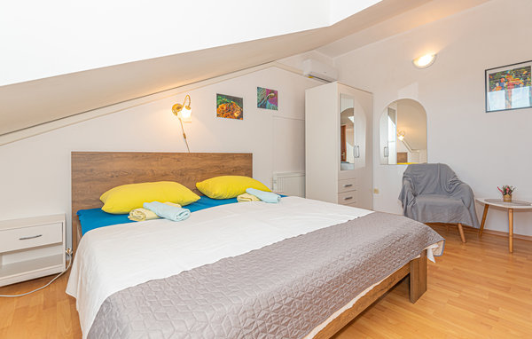 Holiday Home - Sibenik-Konjevrate , Croatia - CSV012 604