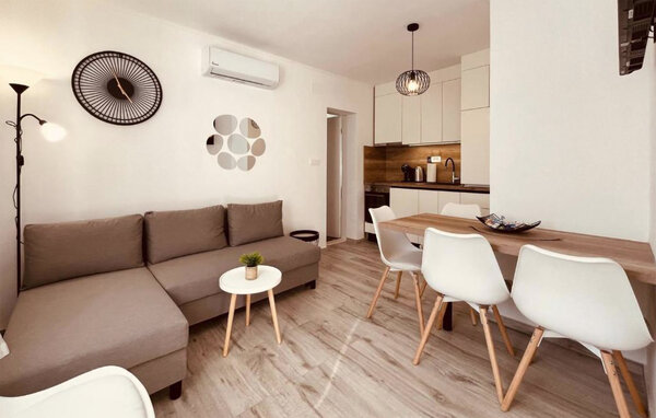 Holiday Home - Rogoznica- Zecevo , Croatia - CSV167 4