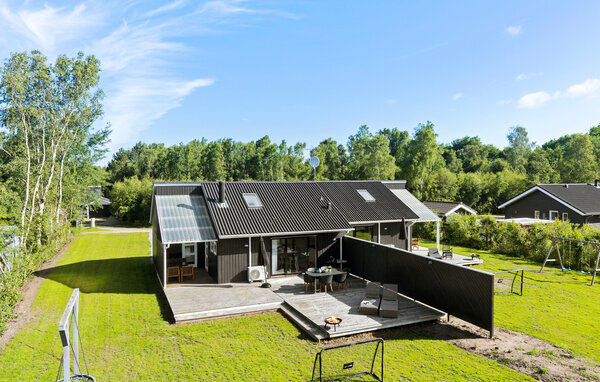 Feriehuse - Øer Strand , Danmark - D04002 81