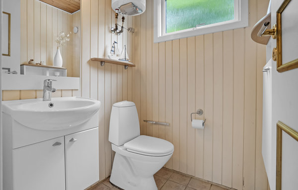 Holiday Home - Øer Strand , Denmark - D04118 702