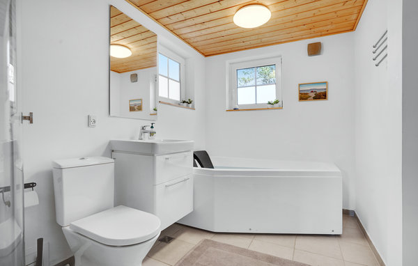 Semesterhus - Elsegårde Strand , Danmark - D05833 8