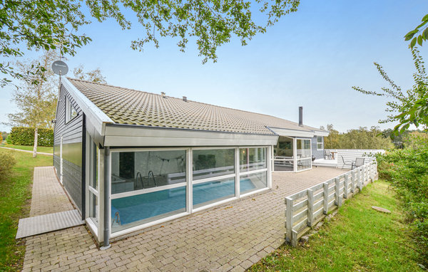 Holiday Home - Lyngsbæk Strand , Denmark - D16121 1