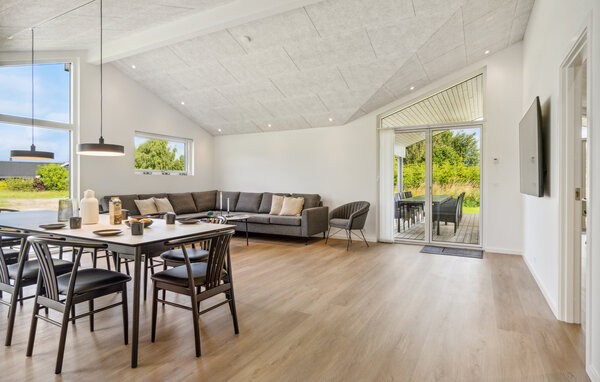 Holiday Home - Øster Hurup , Denmark - D62004 301