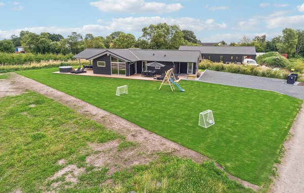 Holiday Home - Øster Hurup , Denmark - D62004 82